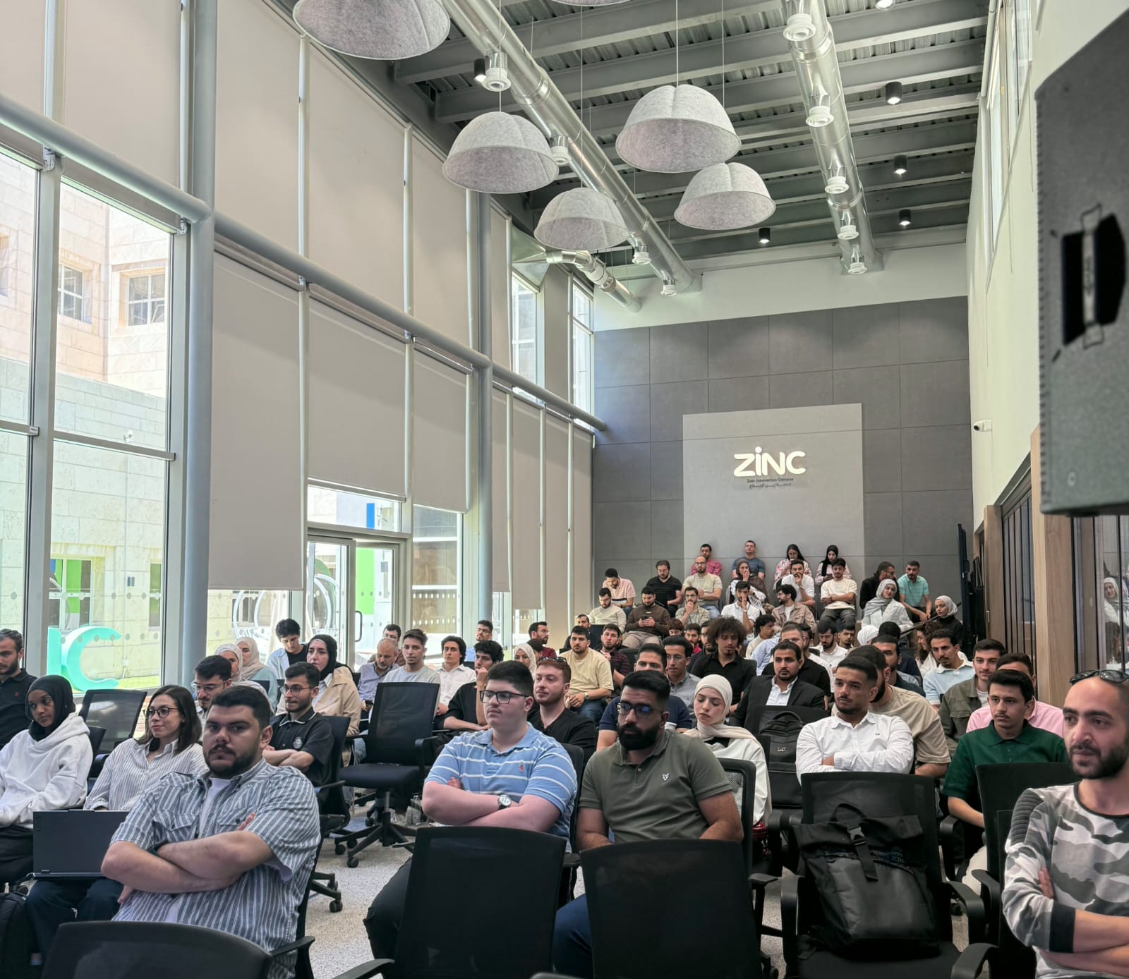 منصّة زين تستضيف فعالية لمجموعة مطوّري جوجل بعنوان "Build with AI Amman – The Roadshow"
